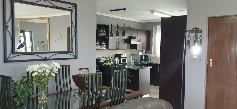 3 Bedroom Property for Sale in Seemeeu Park Western Cape